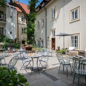Monastery Garden Szálloda Prága