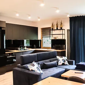 lemon-park-apartments.poznan-hotels.com/
